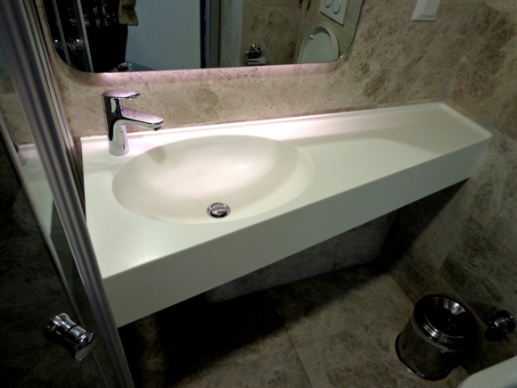 Akrilik Banyo Tezgahı