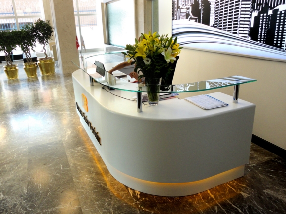 Acrylic Counter