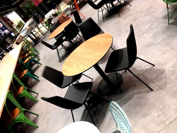 Compact Table