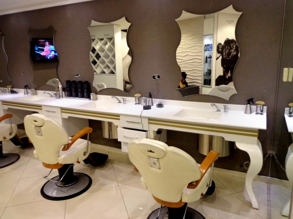 Acrylic Hairdressers Projects