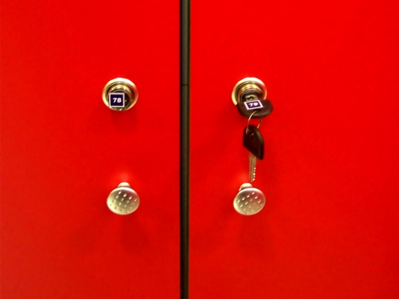 Single Covered Locker